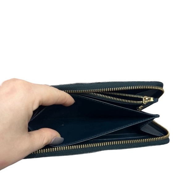 Authentic Louis Vuitton Vernis Zippy Wallet - Picture 9 of 15